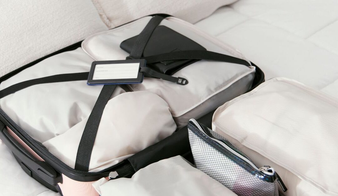 The Ultimate Travel Essentials Guide: Must‑Have Items for Comfortable and Organized Trips (Including Road Trip Essentials)